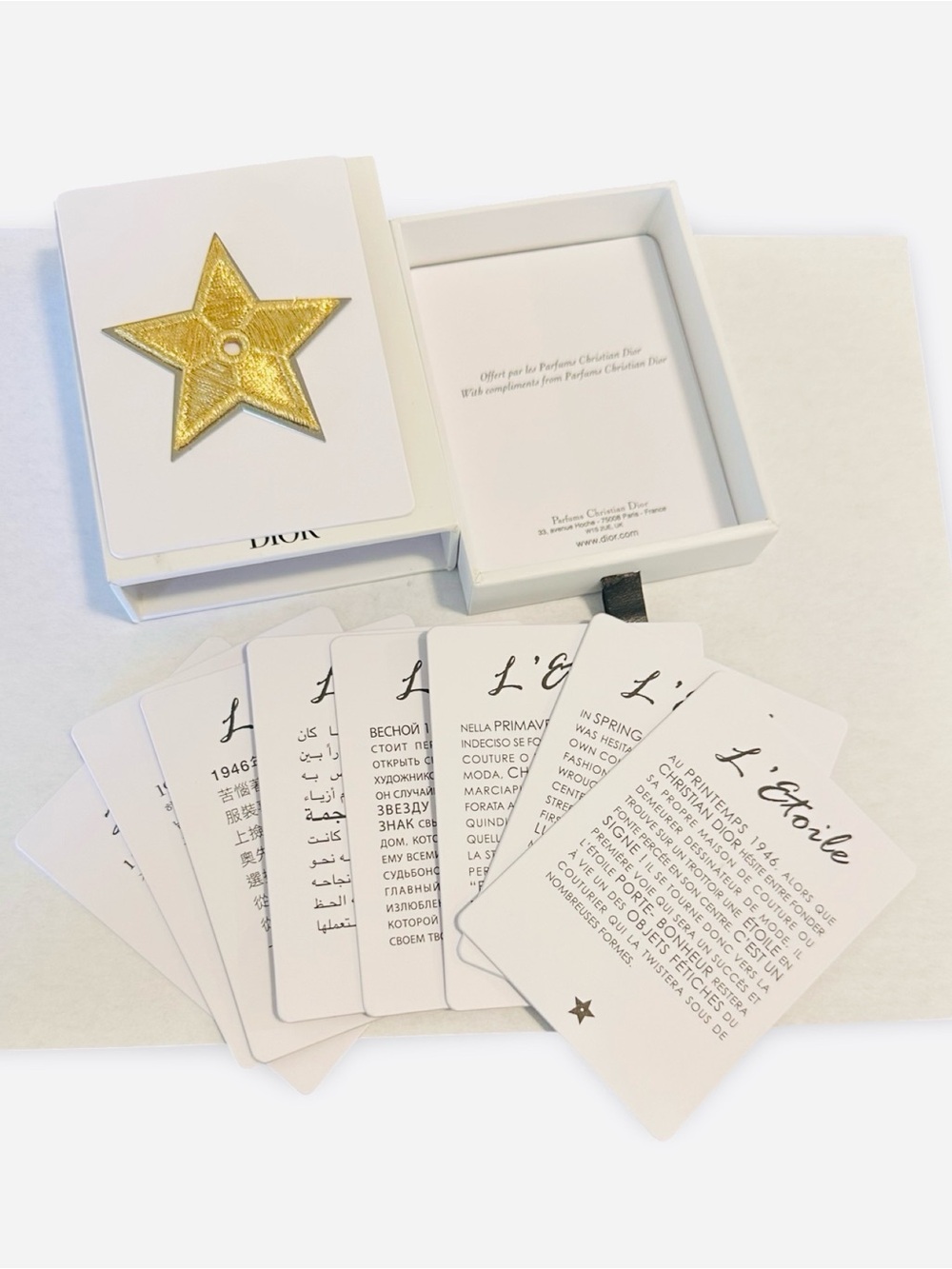 Dior L'Étoile Accent Card Set with Gold Star Pin Brooch